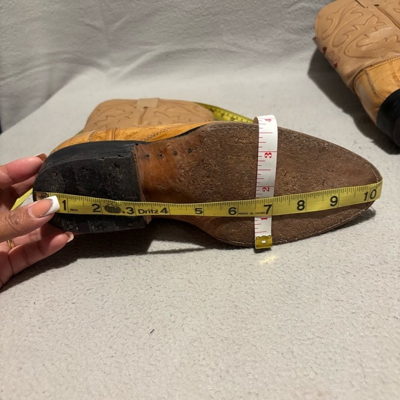 Women Western Cowgirl Beige Embroidered pull on Boots approx. size 7-8 - Picture 8 of 10